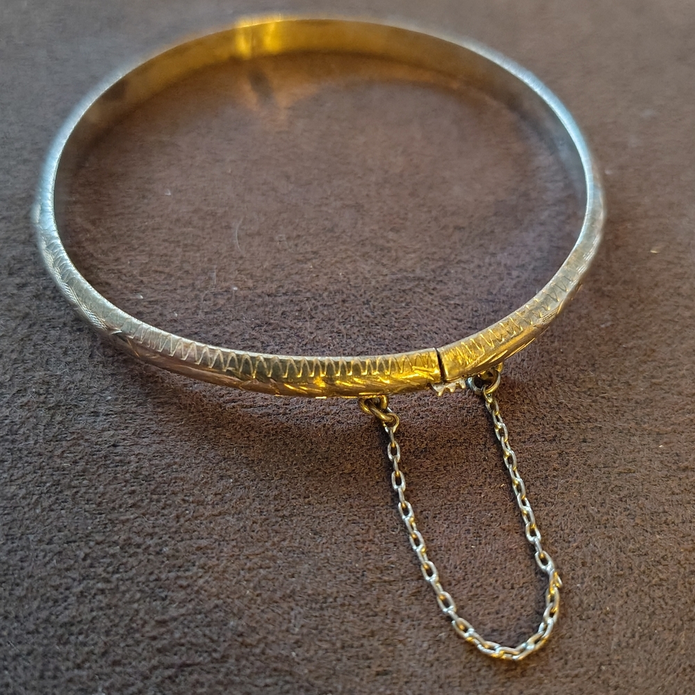 Vintage Sterling Silver Banglet